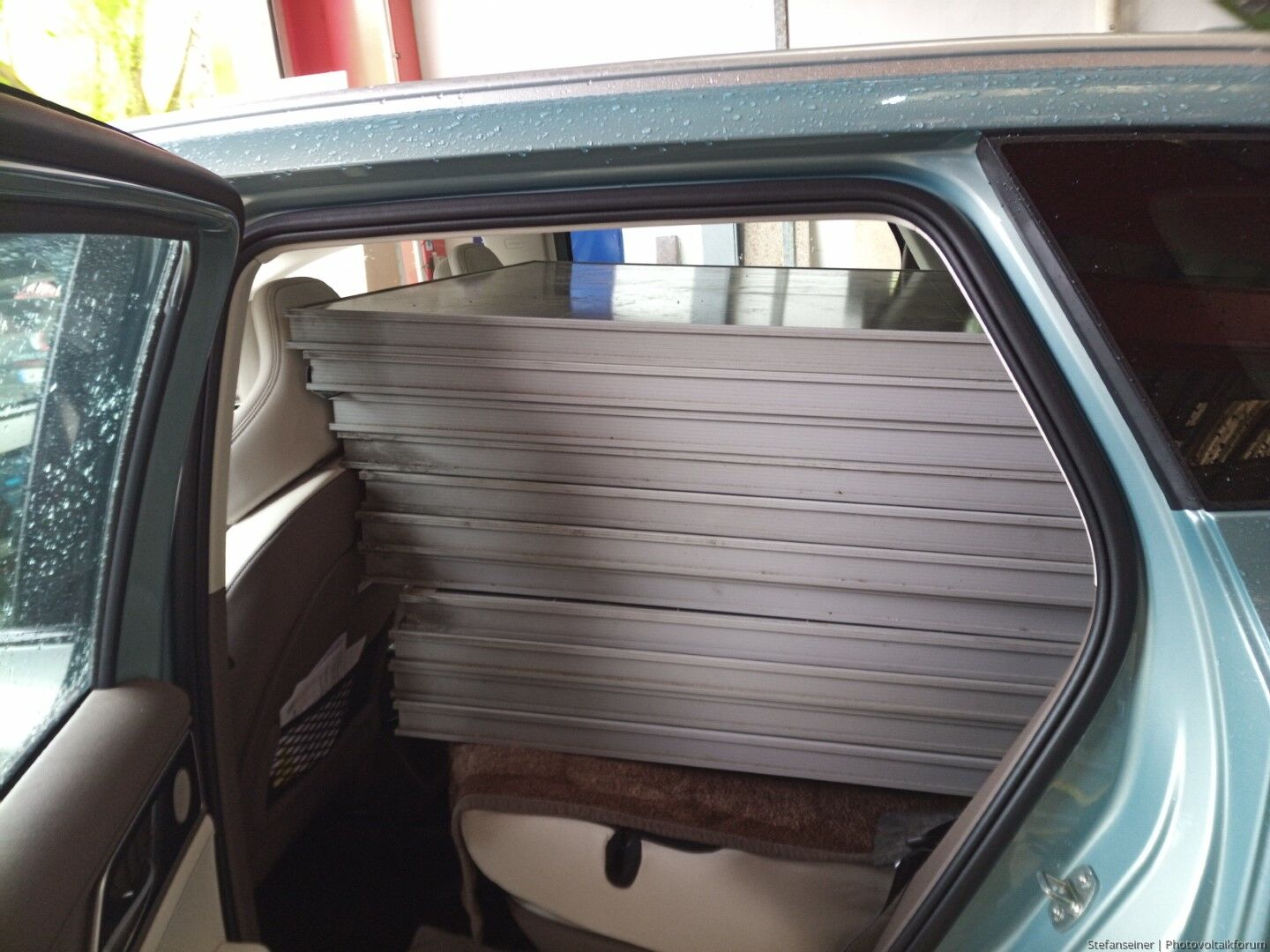 Aiways U5 Kofferraum 11 PV Module 02