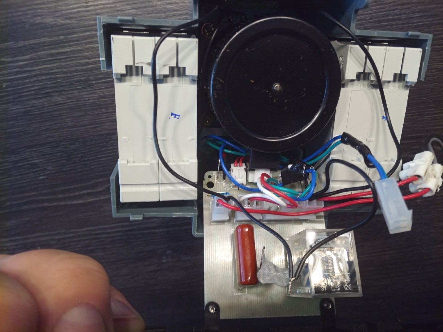 ATS automatic transfer switch Umbau Nachteinspeisung 03