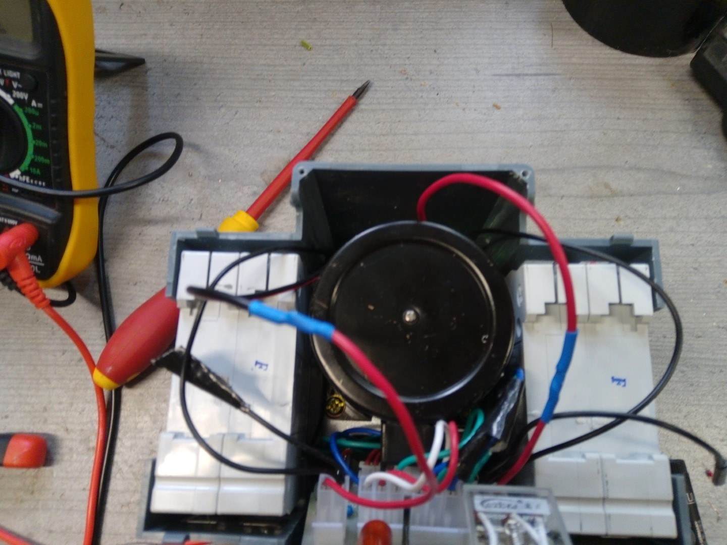 ATS automatic transfer switch Umbau Nachteinspeisung 10