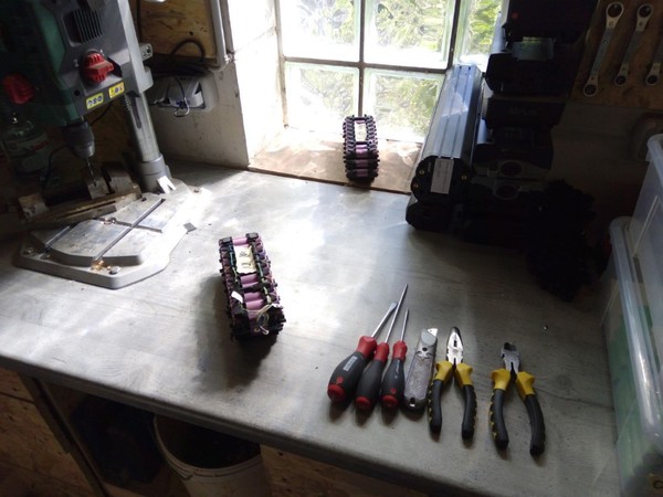 Akku Arbeitsplatz 05