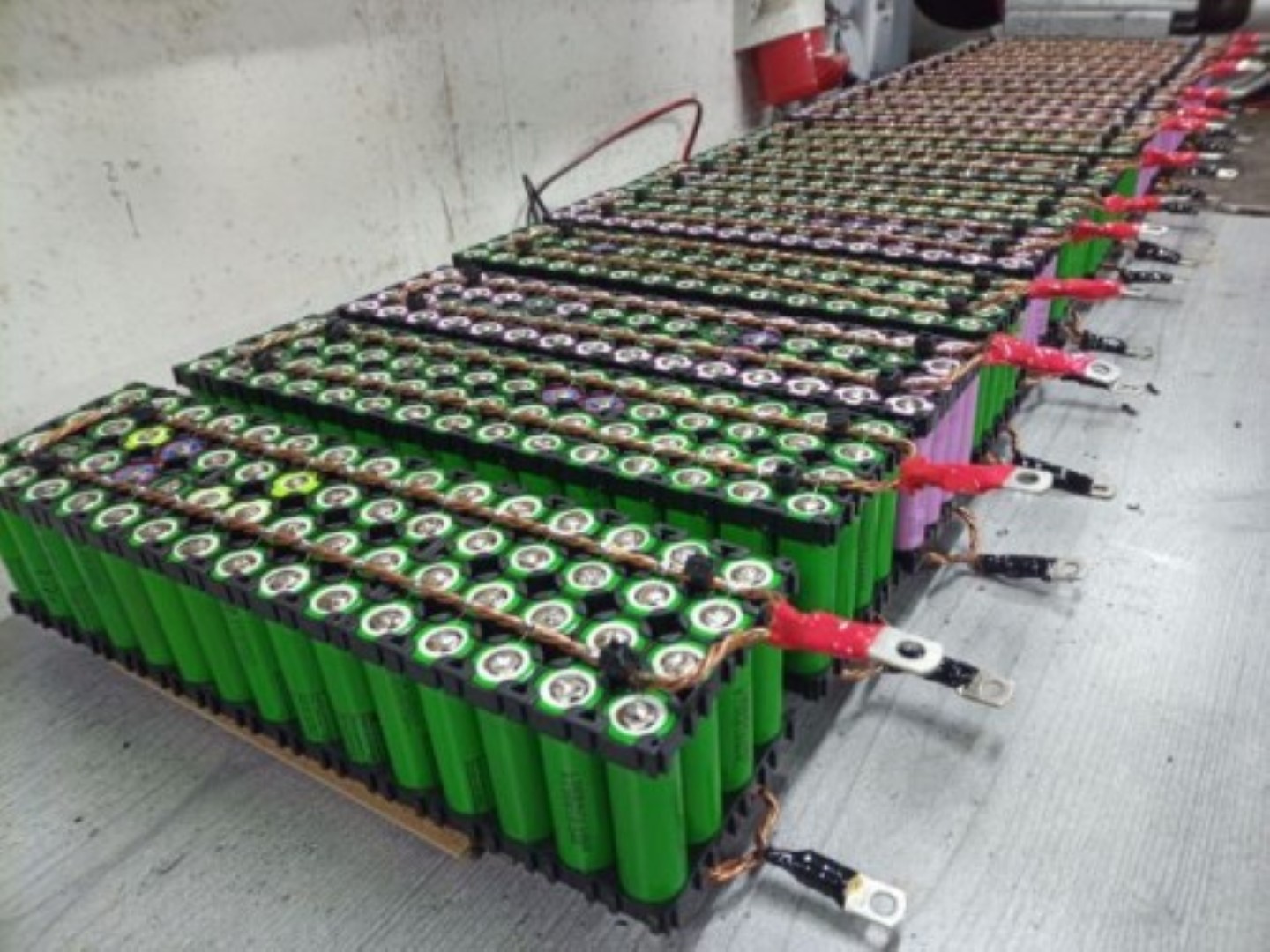 Akkuback DIY 18650 Powerwall