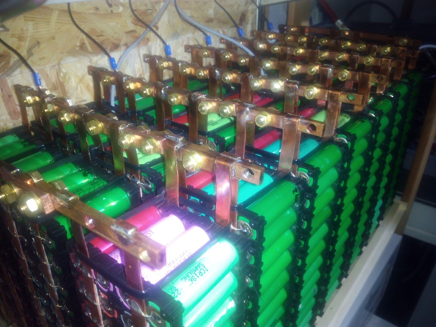 Akkuback DIY 18650 Powerwall