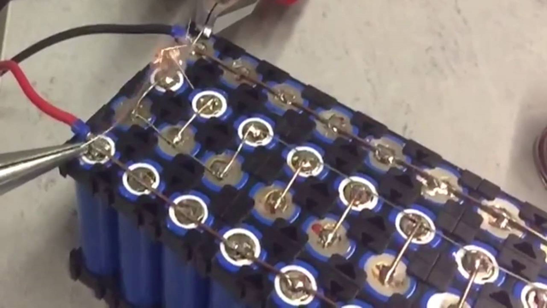 Akkuback DIY 18650 Powerwall