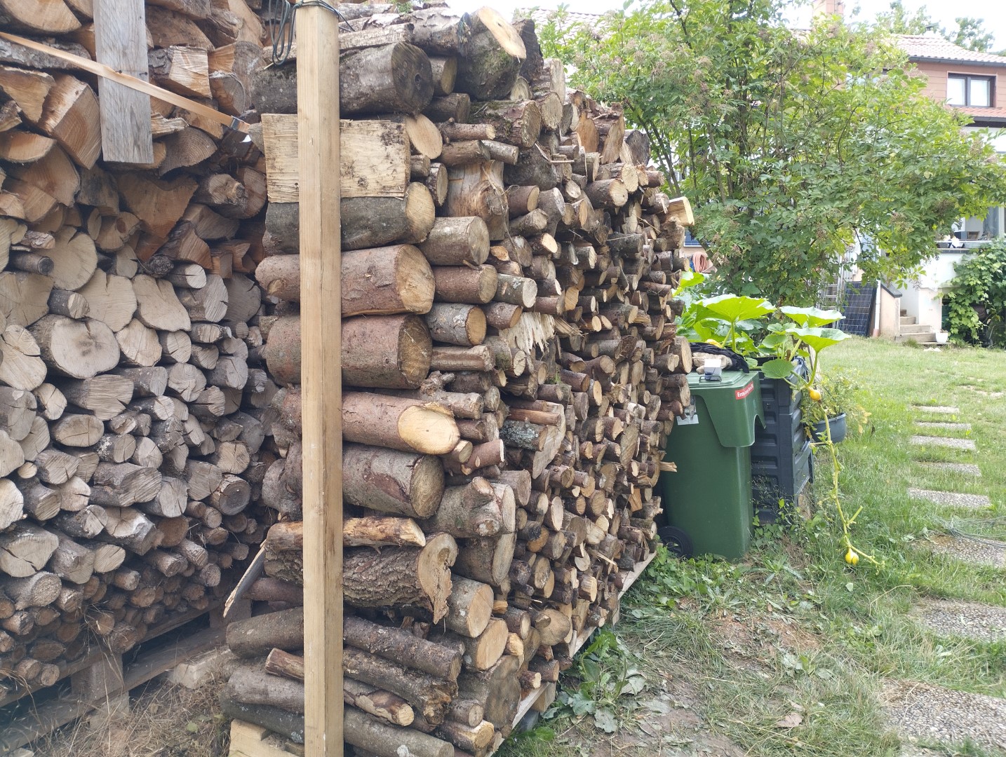 Brennholzlager Kuerbis 02