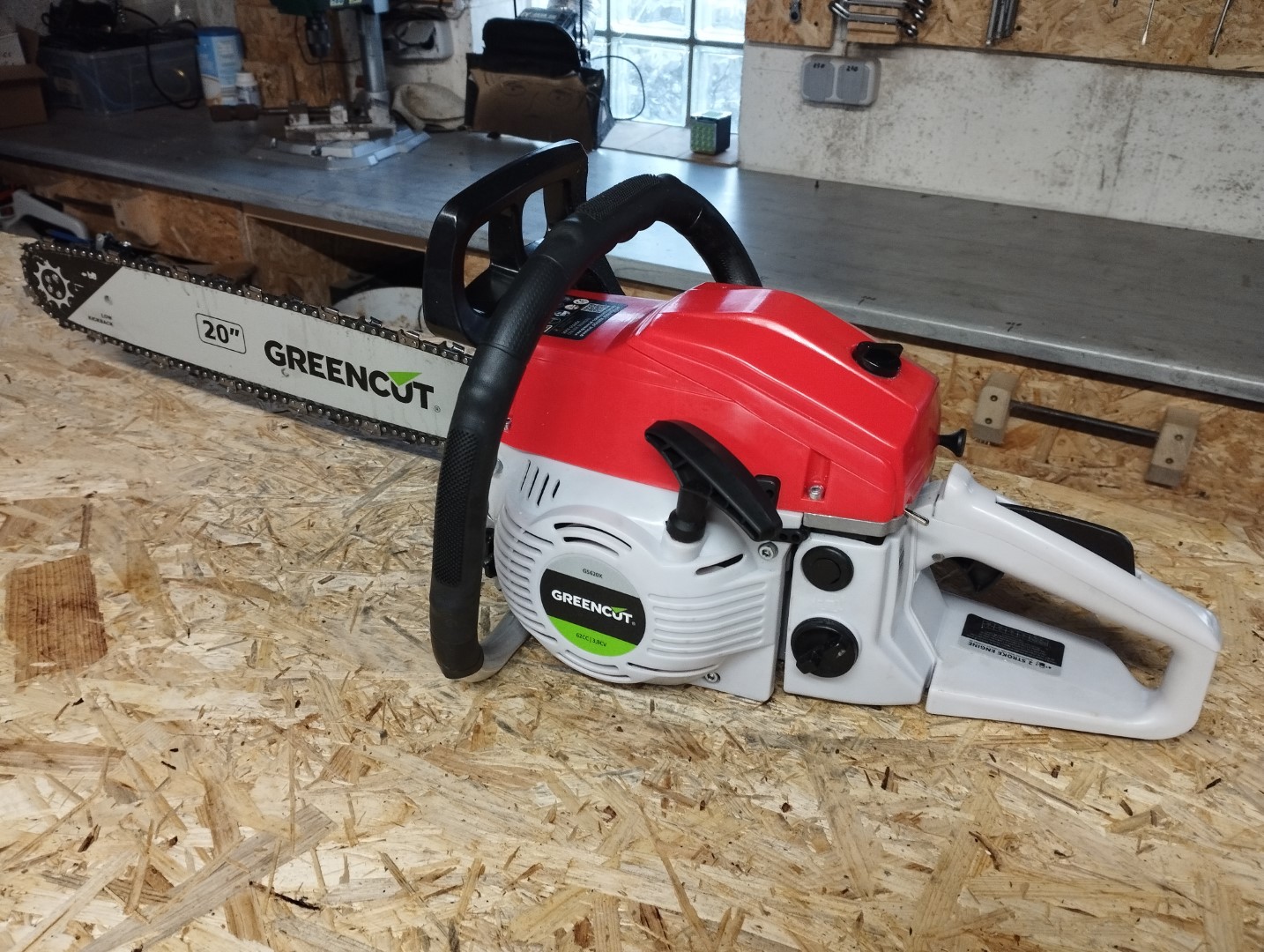 Greencut GS620X Benzin Motorsaege Kettensaege 03