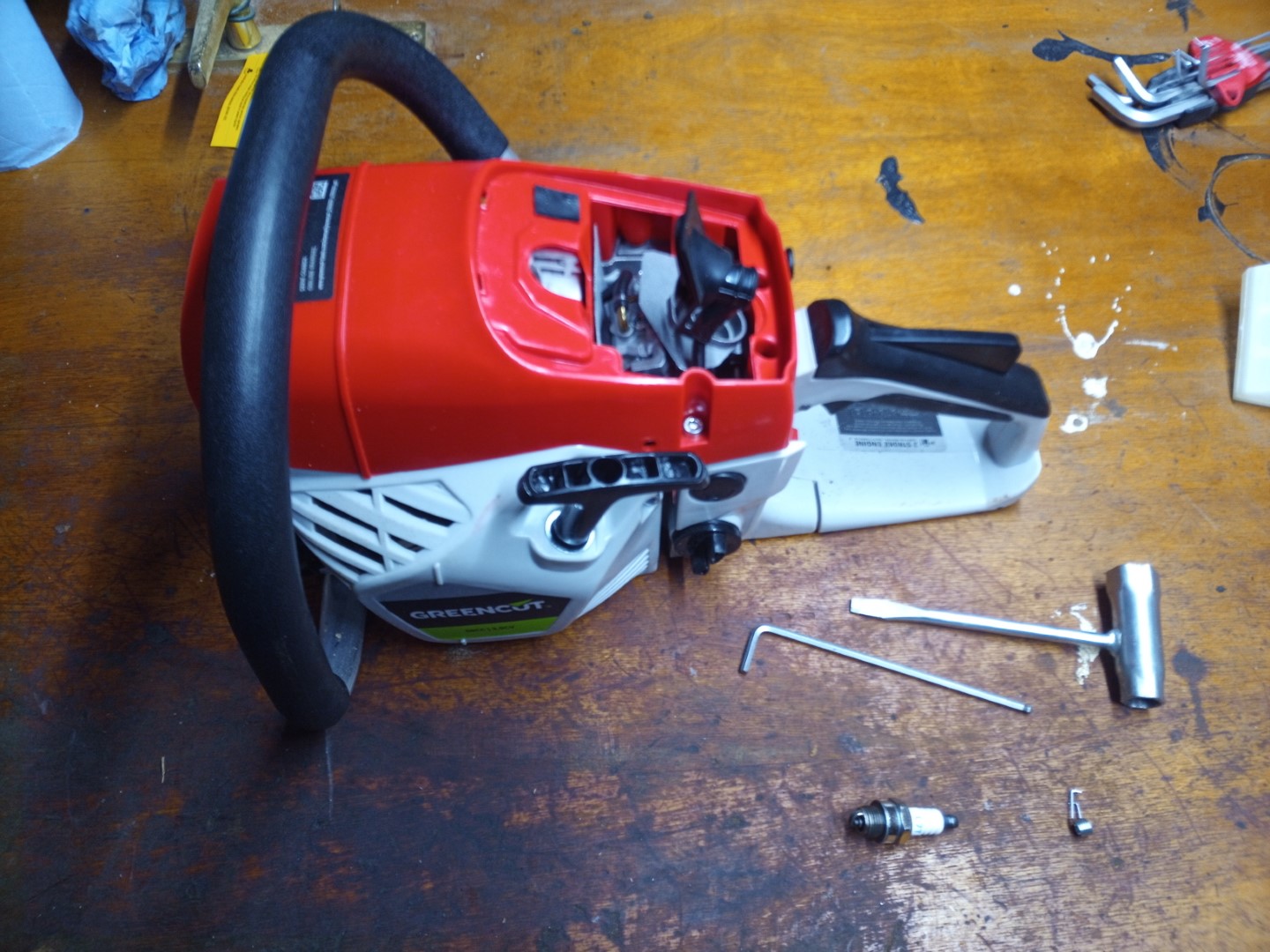 Greencut GS680X 68cc Kettensaege Benzin Motorsaege 36