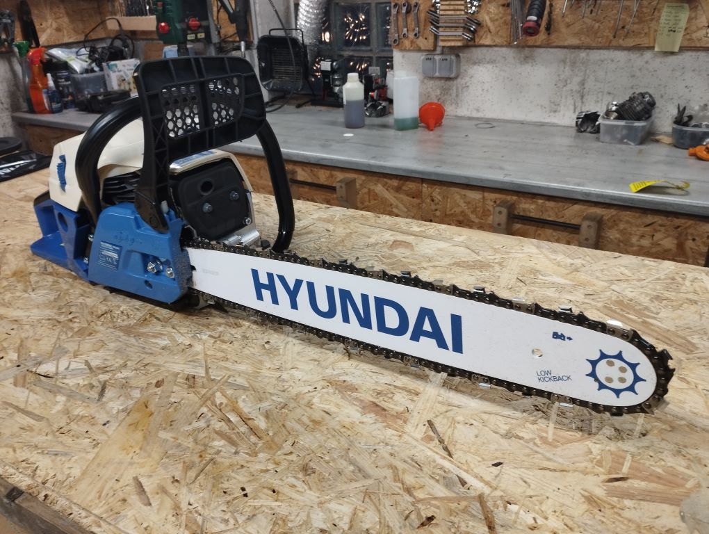 Hyundai CS6220G professionelle Benzin Kettensaege