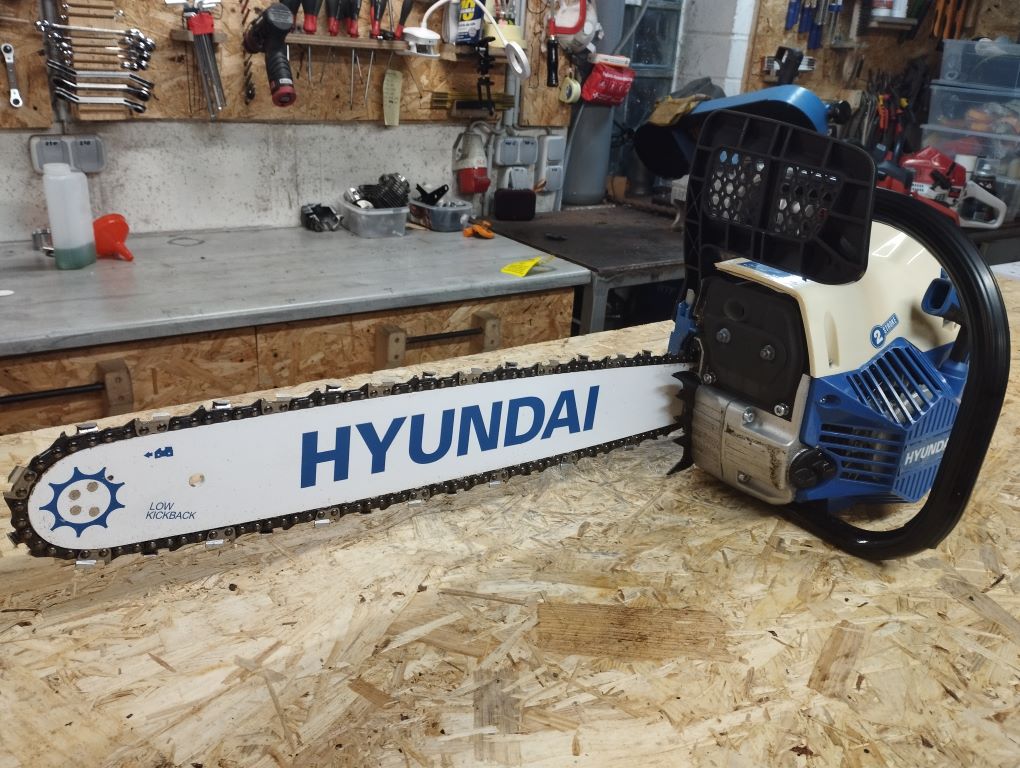 Hyundai CS6220G professionelle Benzin Kettensaege