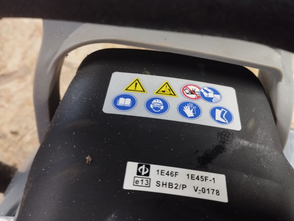 Profi Kettensaege aus China Fuxtec KSP 250 256