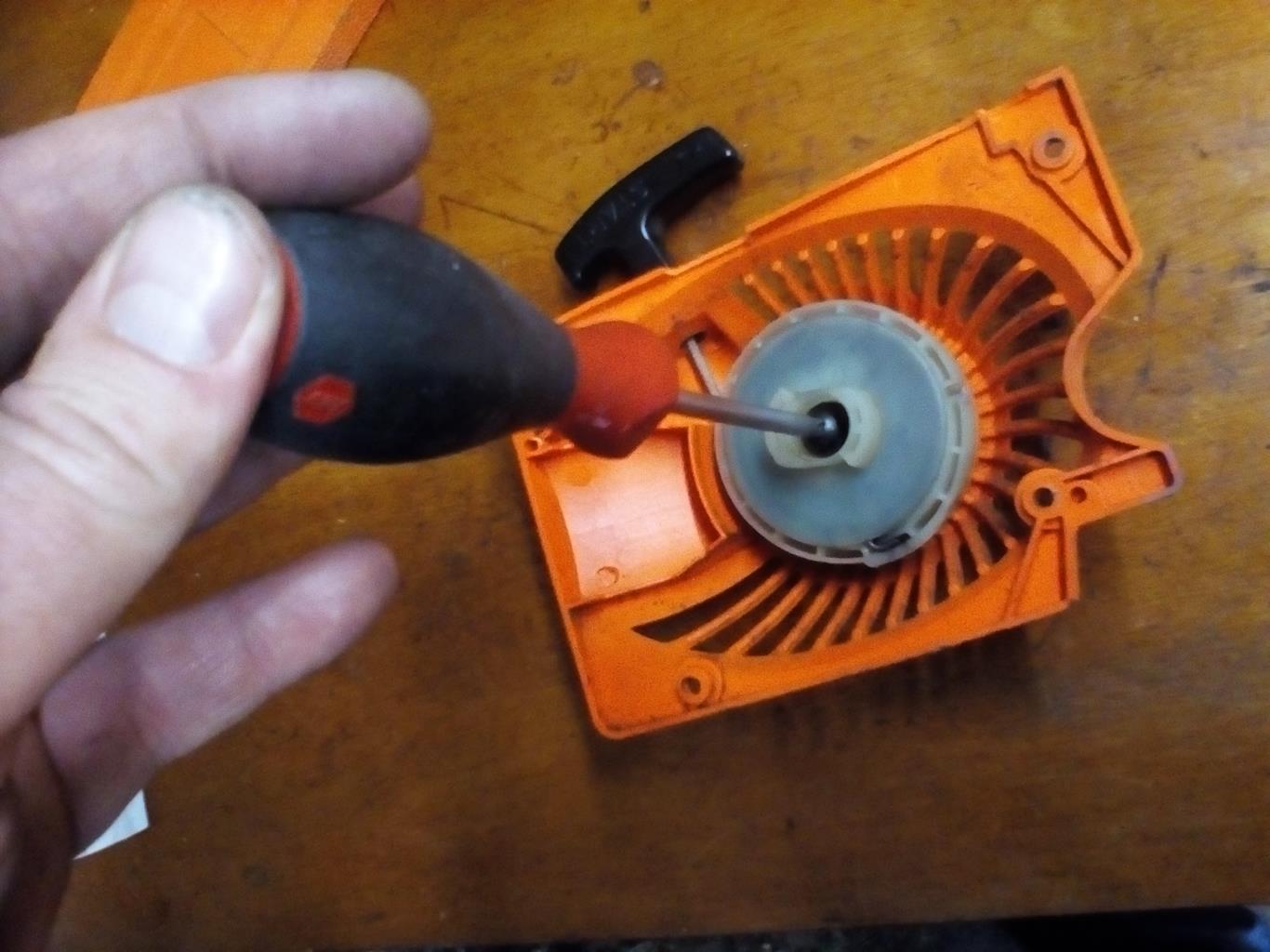 Seilzugstarter Easy Start reparieren chinesische Kettensaege 15