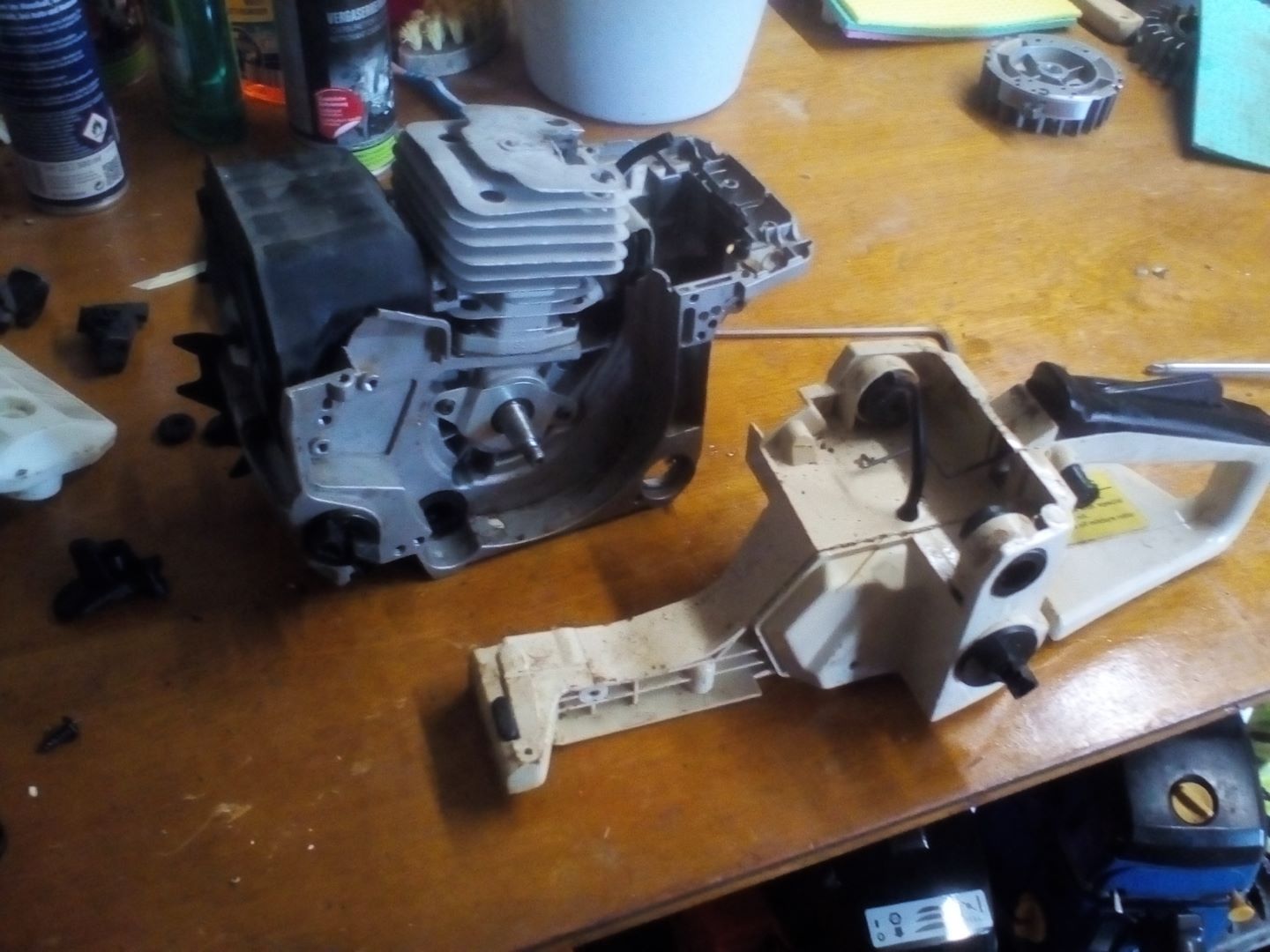 Tank Kurbelwellengehaeuse Motor AV Antivibration chinesische Kettensaege 11