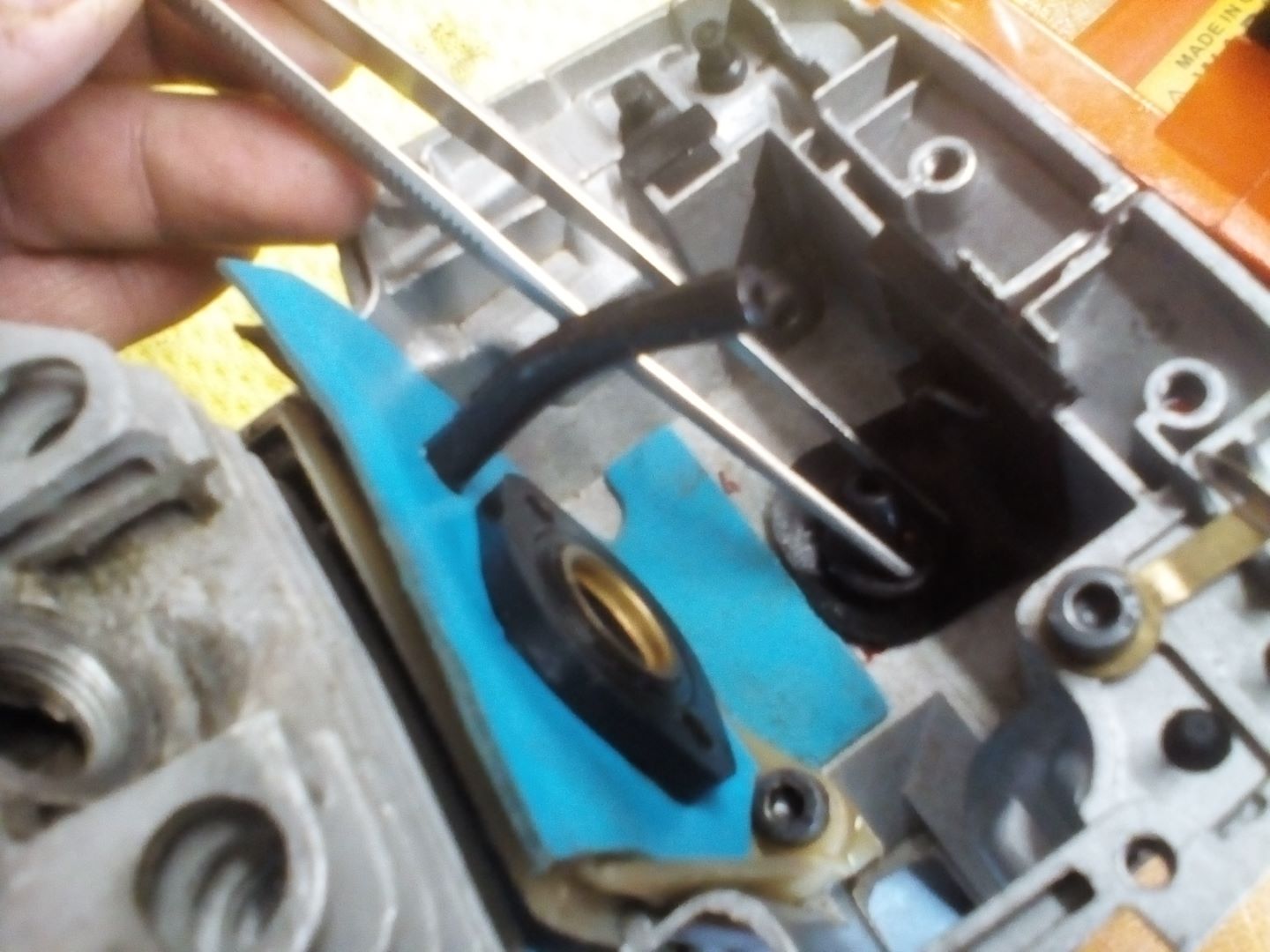 Tank Schlauch Kraftstofffilter Benzin undicht chinesische Kettensaege 02