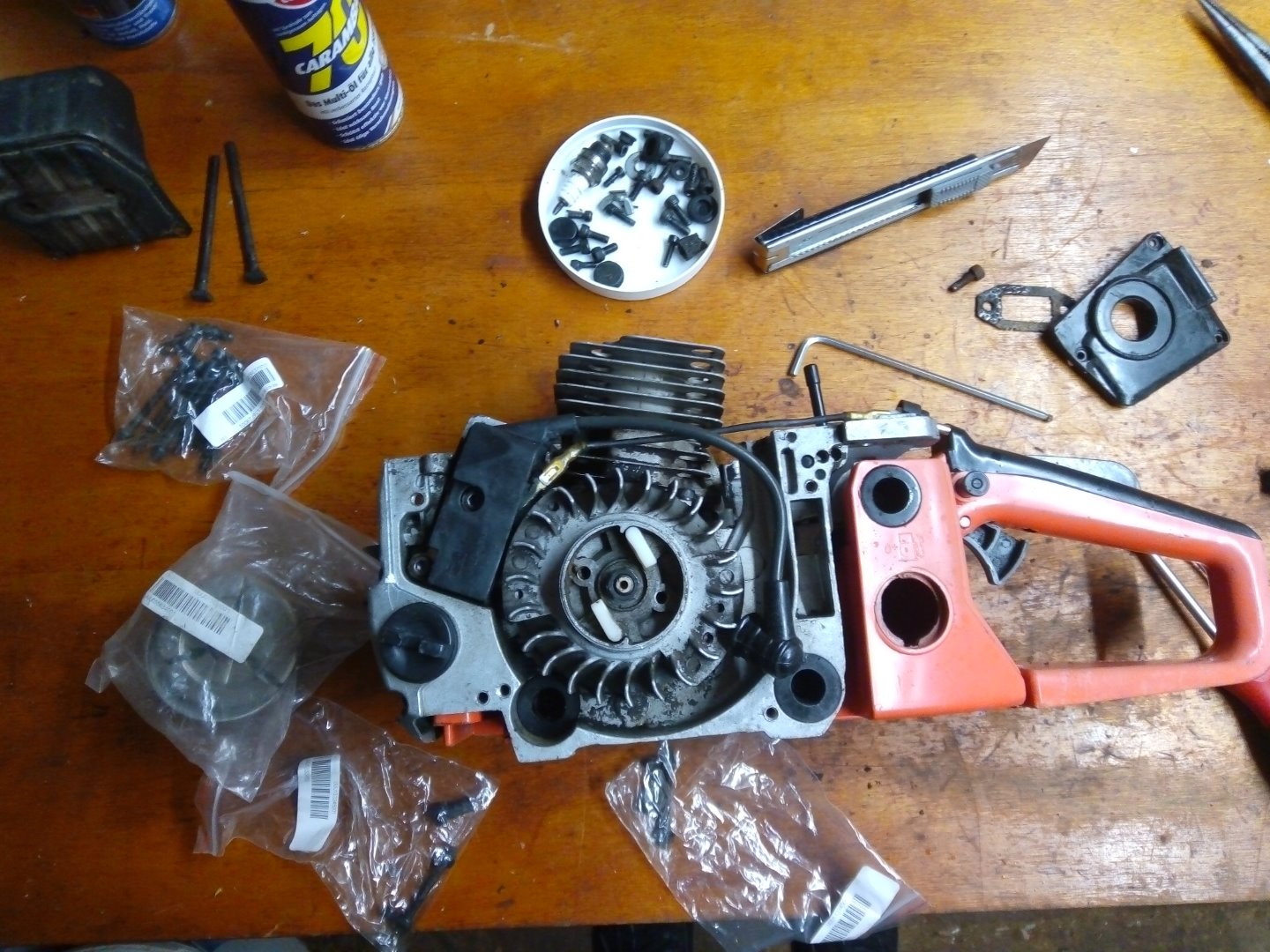 chinesische Kettensäge zerlegt