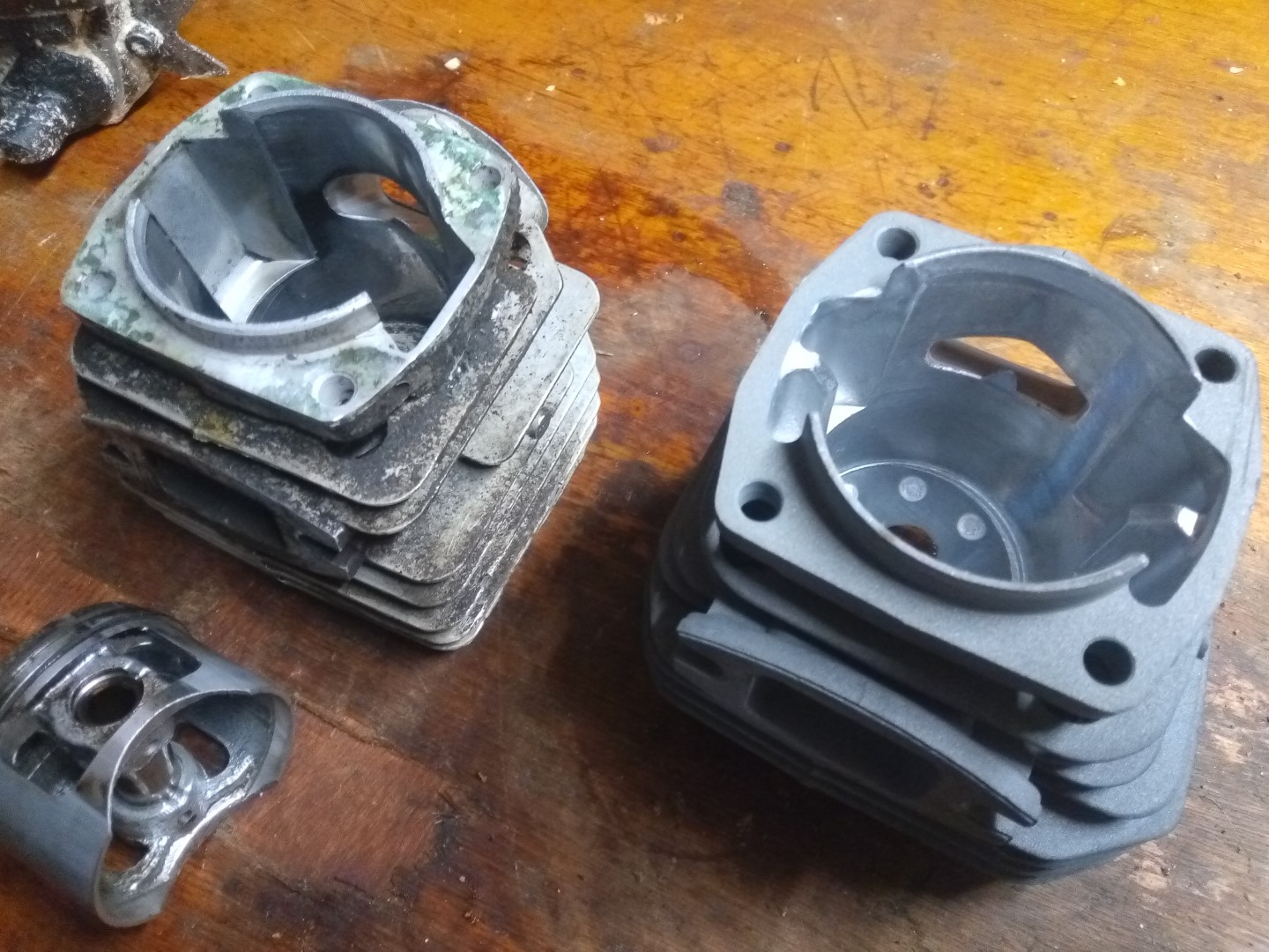 Bild von chinesische Kettensäge Zylinder dualport quadport vergleich