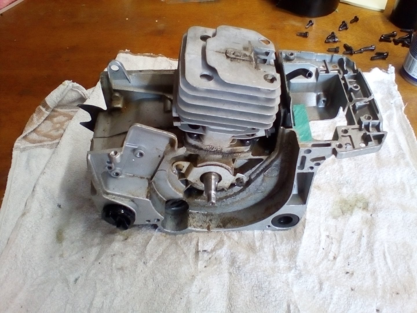 Zylinderkopf tauschen chinesische Kettensaege 01