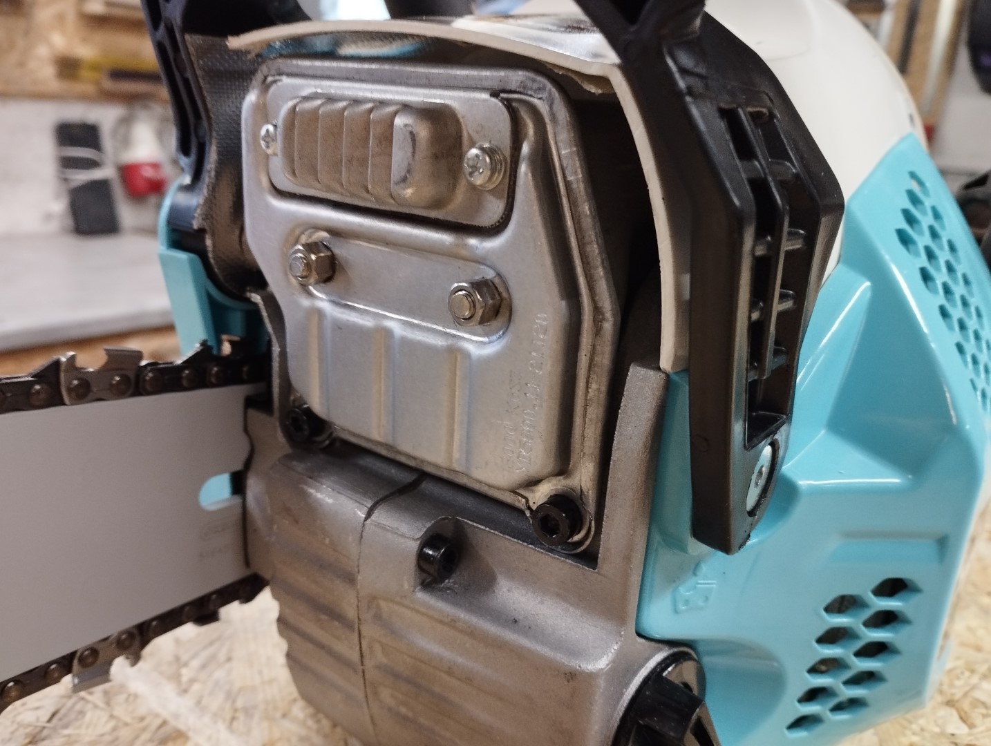 Hillvert HT Silverthrone 04