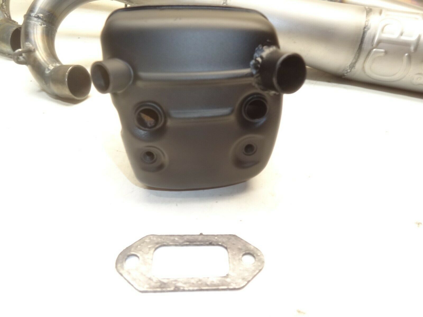 Husqvarna 372 Dual Port Exhaust Muffler auspuff Schalldaempfer neu