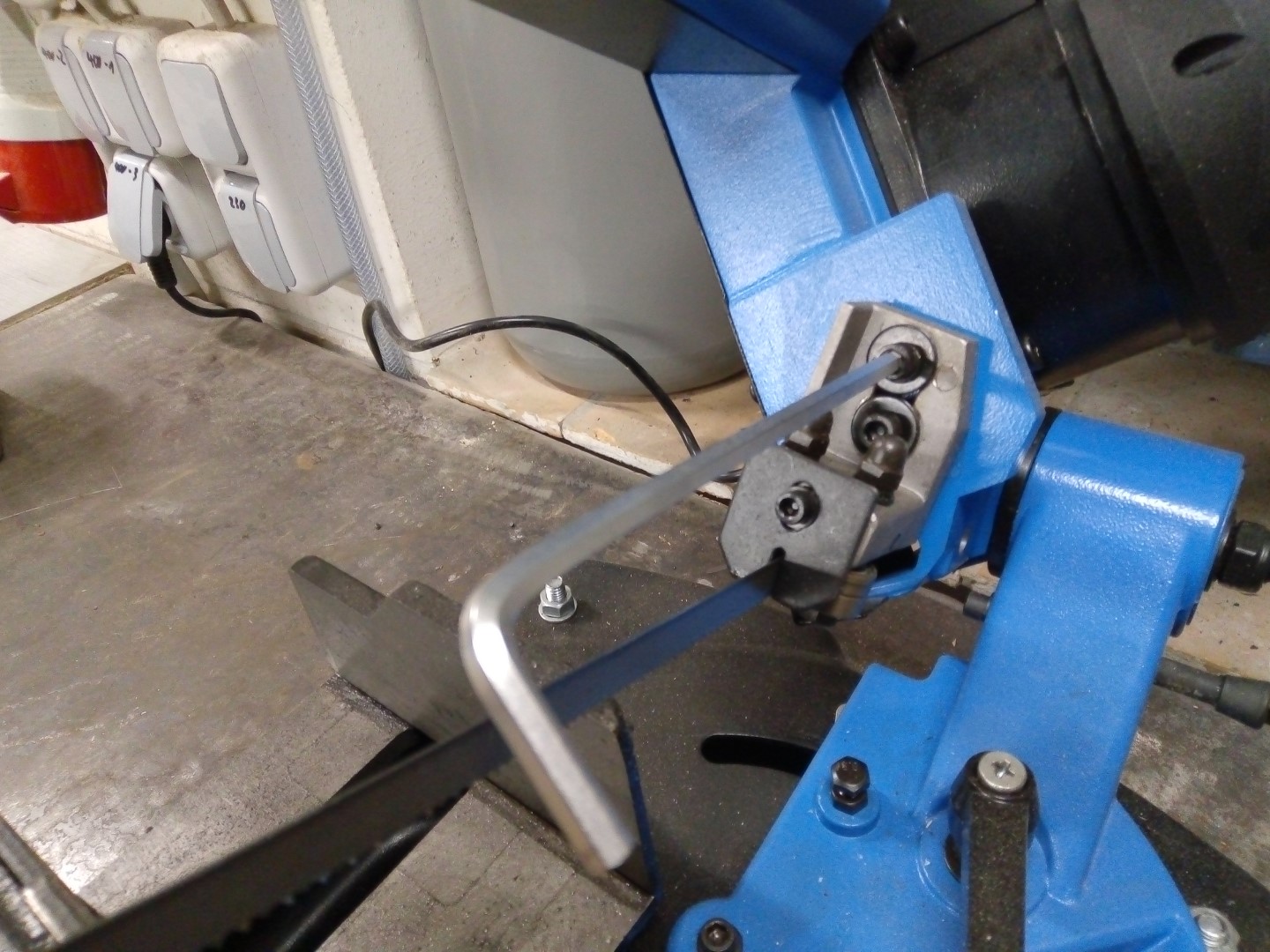 Metall Bandsaege Guede MBS 125 V 2