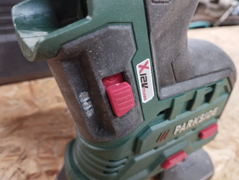 PARKSIDE 12V Akku Oberfraese POFA 12 A2 01