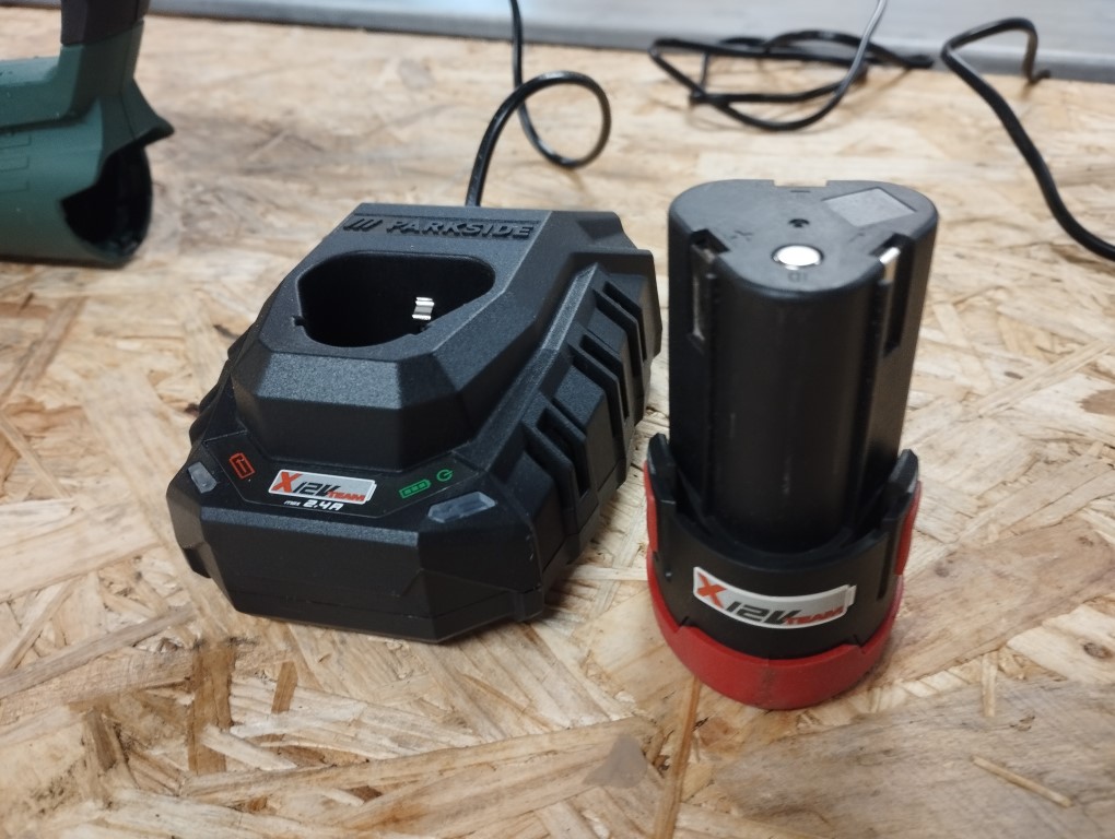 PARKSIDE 12 V Akku Heckenschere PHSA 12