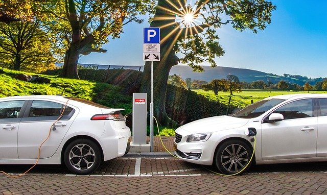 Elektroauto Ladeparl Ladesäulen Blackout STromnetz Überlastung pixabay