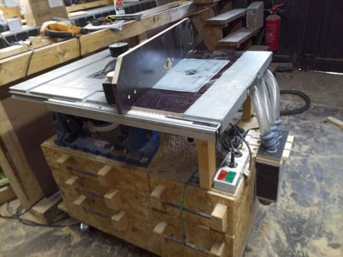 Scheppach HS 105 Tischkreissäge verbessern & umbauen: Schiebeschlitten, Rollunterstand, Einlegeplatte Oberfräse, Staubabsaugung, Sanftanlauf 
