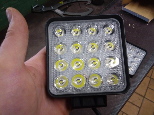 Bild von LED Schweinwerfer Arbeitsleuchte Flutlicht