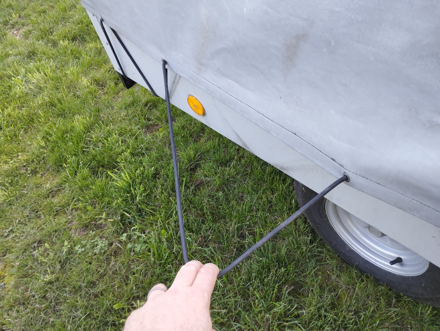 Faltcaravan Trigano Oceane Campen Elektroauto E-Auto Wohnwagen Wohnanhänger Falter Klappfix Alpenkreuzer