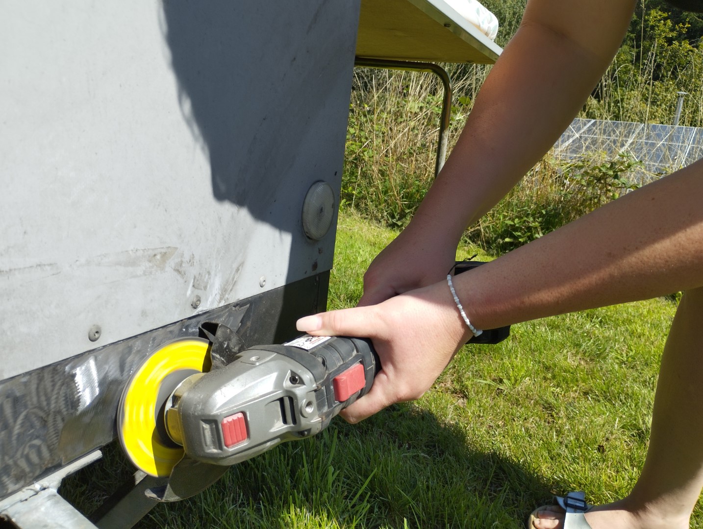 Faltcaravan Trigano Oceane Campen Elektroauto E-Auto Wohnwagen Wohnanhänger Falter Klappfix Alpenkreuzer