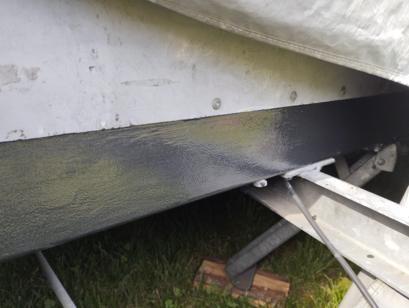 Faltcaravan Trigano Oceane Campen Elektroauto E-Auto Wohnwagen Wohnanhänger Falter Klappfix Alpenkreuzer