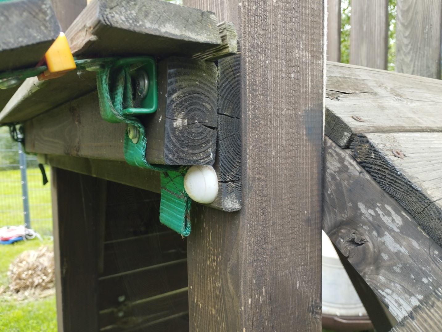 Klettergerüst Spielturm Rutsche Schaukel Sandkasten Jungle Gym restaurieren reparieren umbauen Hängebrücke