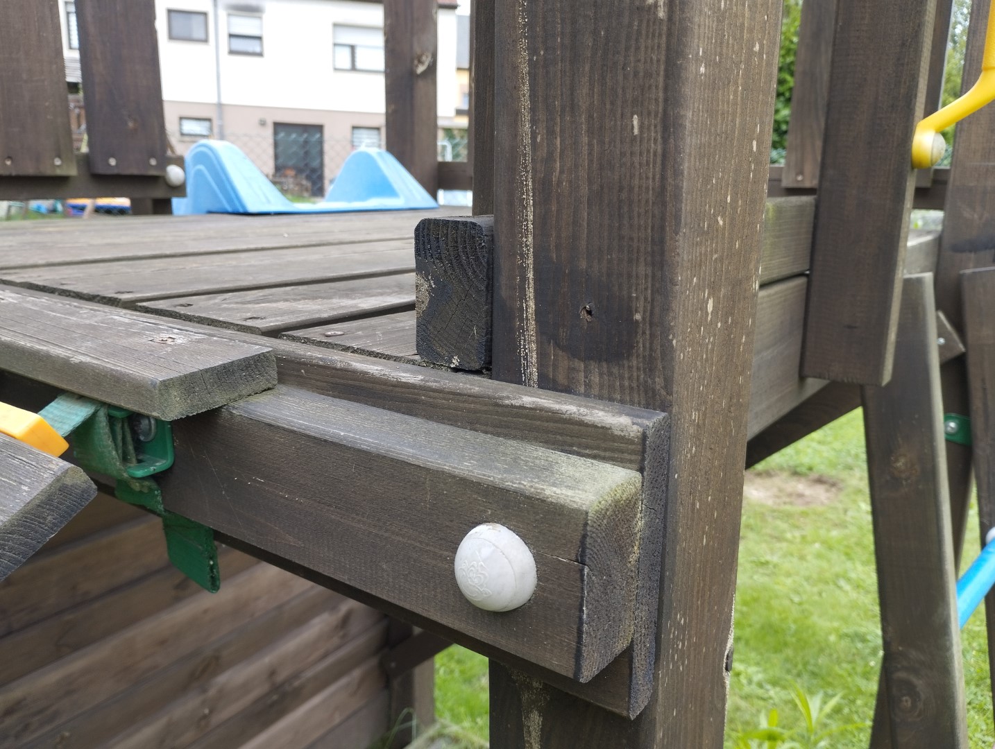 Klettergerüst Spielturm Rutsche Schaukel Sandkasten Jungle Gym restaurieren reparieren umbauen Hängebrücke