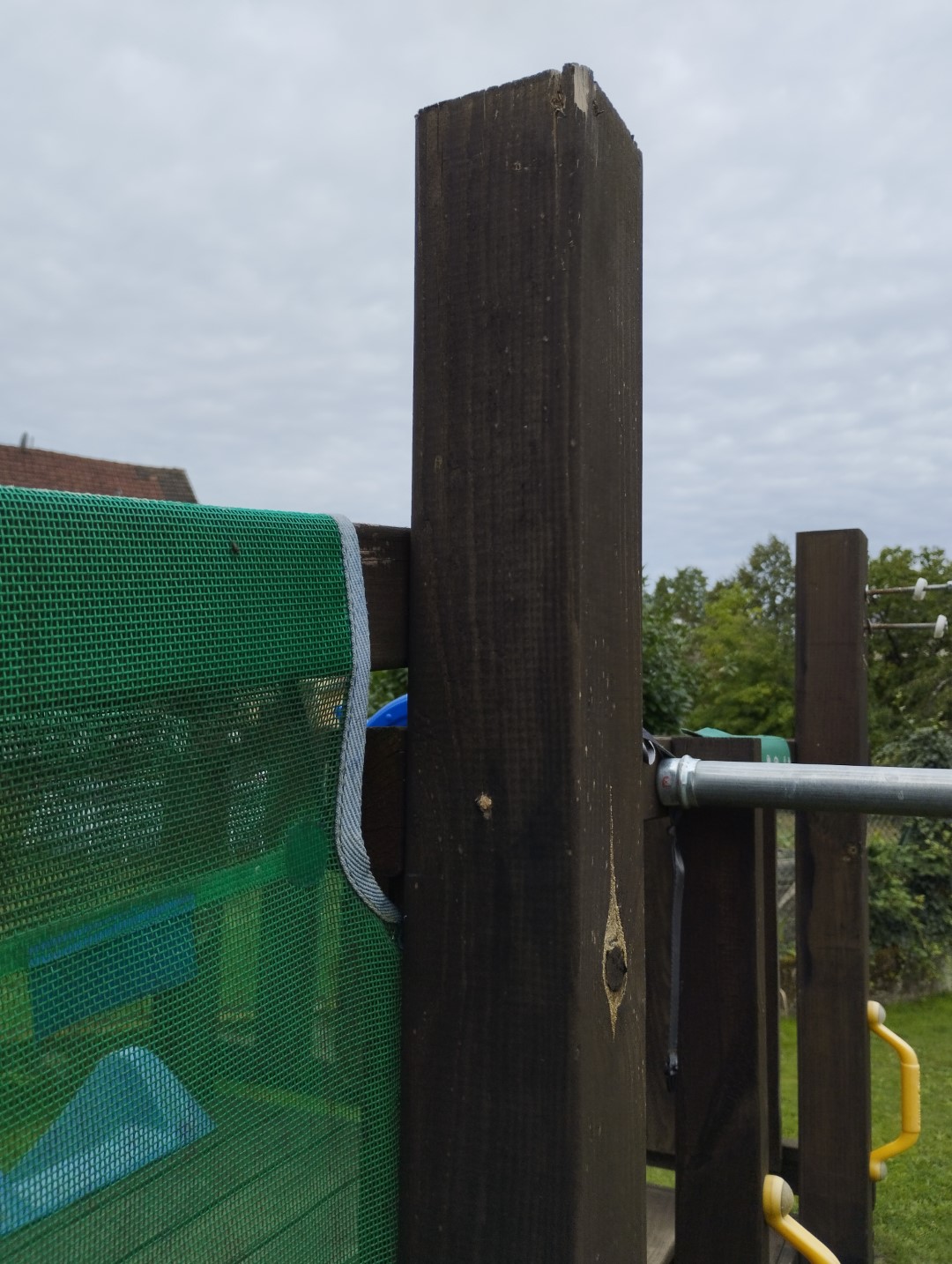 Klettergerüst Spielturm Rutsche Schaukel Sandkasten Jungle Gym restaurieren reparieren umbauen Hängebrücke