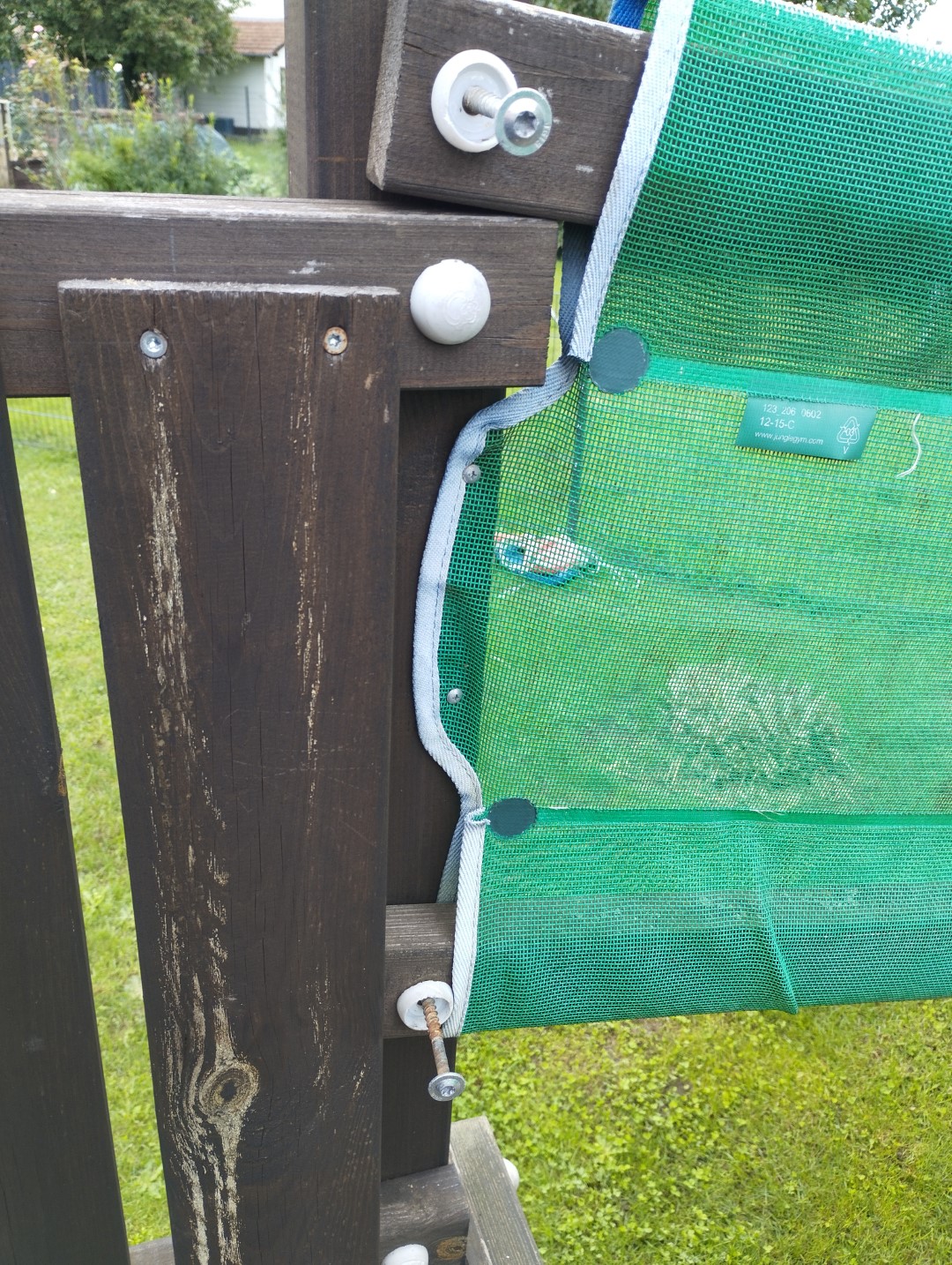 Klettergerüst Spielturm Rutsche Schaukel Sandkasten Jungle Gym restaurieren reparieren umbauen Hängebrücke