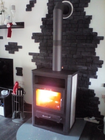 wasserführender Kaminofen