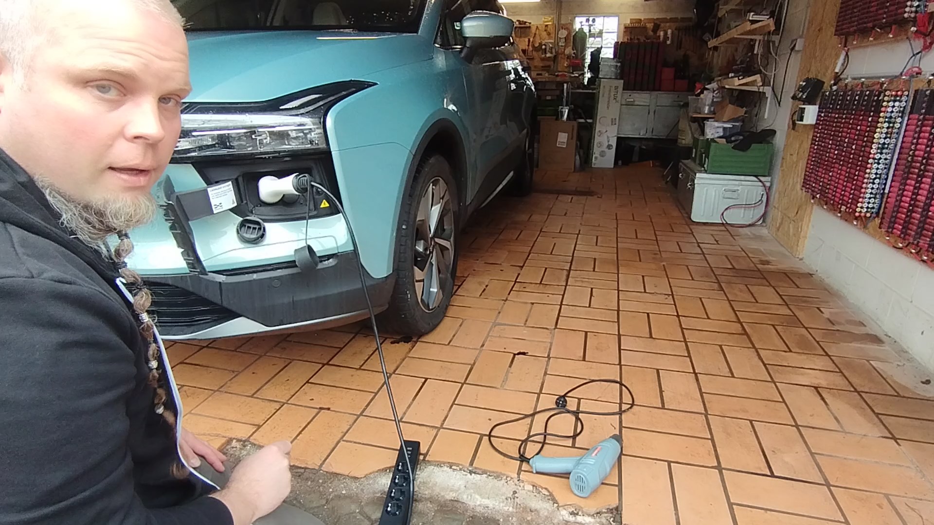 V2L Adapter Aiways U5 BYD